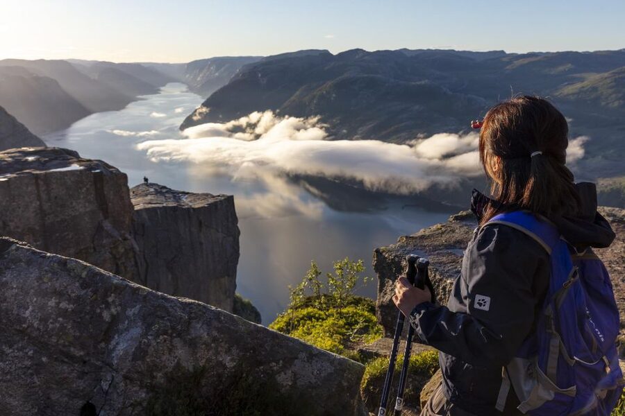 Stavanger: Preikestolen Sunrise Hike with Breakfast Buffet - Practical Ways to Prepare