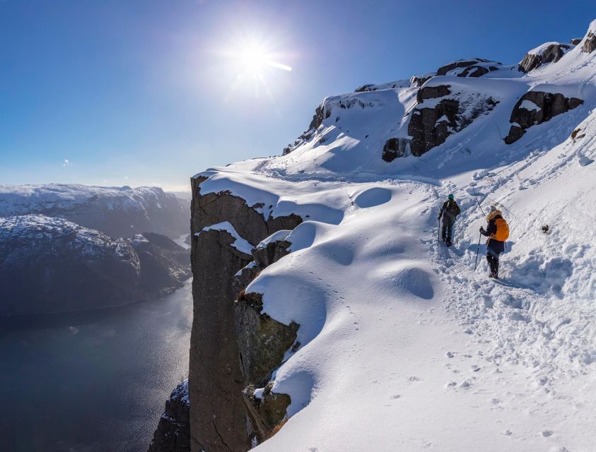 Stavanger: Preikestolen Winter Hike + Hot Lunch - Why winter makes Preikestolen a different hike