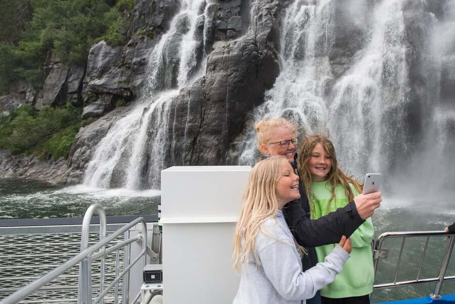 Stavanger: Scenic Fjord Cruise to Lysefjord and Preikestolen - Why this Stavanger fjord cruise works so well