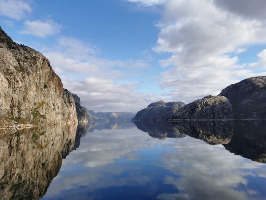 Stavanger: Scenic Fjord Cruise to Lysefjord and Preikestolen - Comfort, food, and the ride back