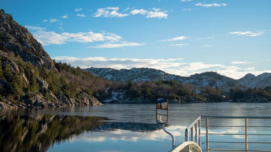 Stavanger: Scenic Fjord Cruise to Lysefjord and Preikestolen - Who should book this cruise