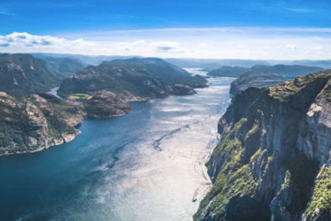 Stavanger: Waterfalls, Caves and Rock Tour By Sea - From Strandkaien to the mouth of Lysefjord