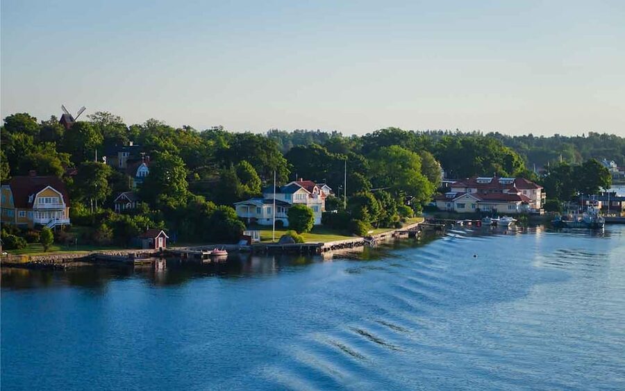 Stockholm: Archipelago Boat Tour - Passing Fjäderholmarna