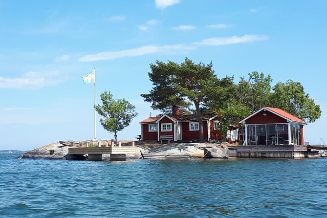 Stockholm Archipelago Kayaking Day Tour - How this tour compares with a standard Stockholm day