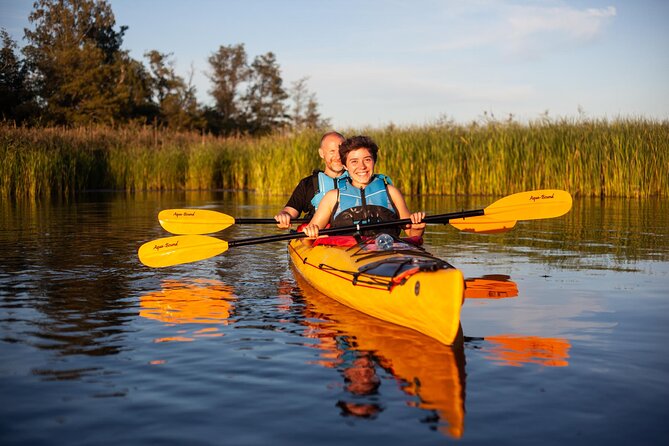 Stockholm Archipelago Sunset Kayaking and Fika tour - The guides make a practical difference