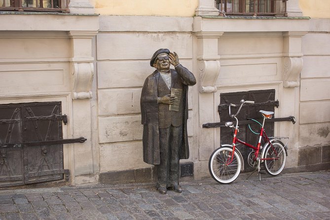 Stockholm Art Tour with a Local Expert: 100% Personalized & Private - Starting at Vasagatan and setting the plan