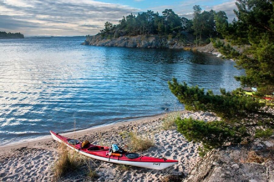 Stockholm: Full-Day Archipelago Kayaking Adventure - Learning to handle the kayak