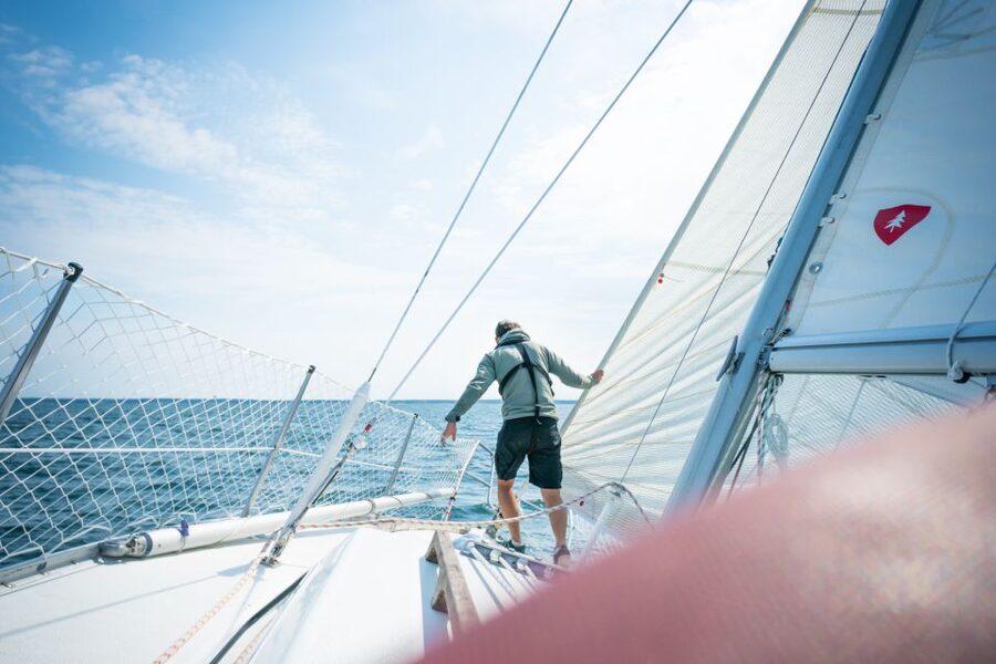 Stockholm: Full Day Archipelago Sailing Tour with Lunch - Lunch in a sheltered bay