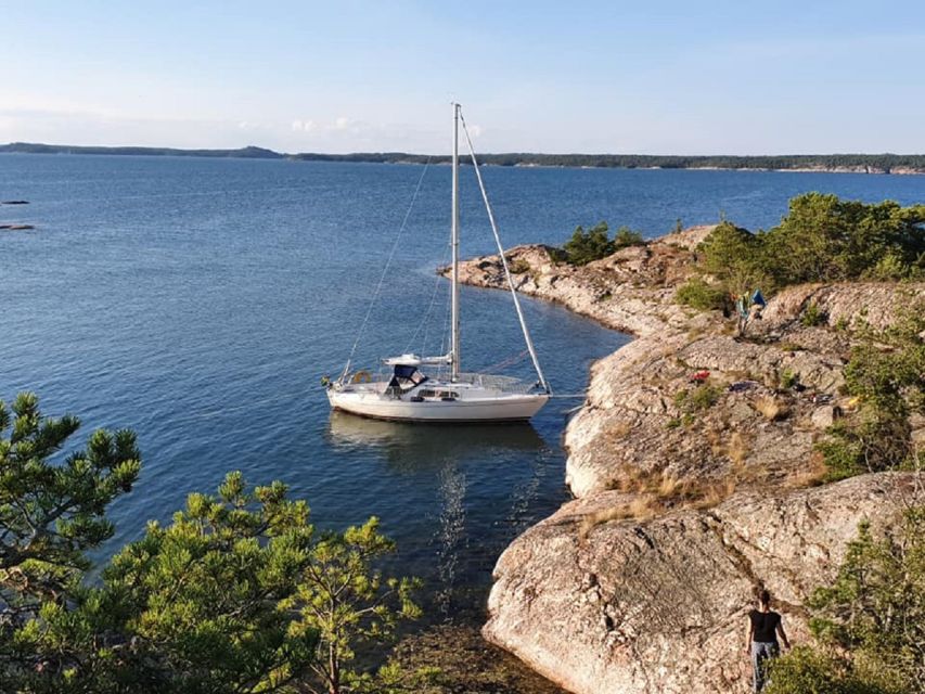 Stockholm: Full Day Archipelago Sailing Tour with Lunch - From Green Trails to Nynäshamn