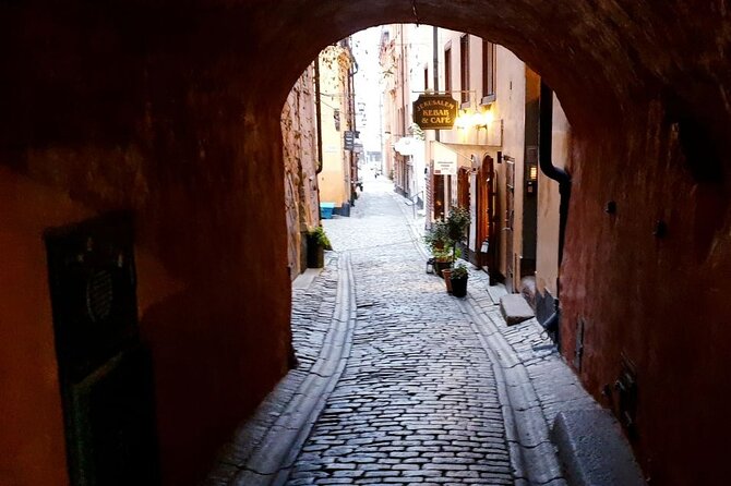 Stockholm Ghost Hunt: Self-Guided Tour and Puzzle Adventure - Finishing at Kornhamnstorg