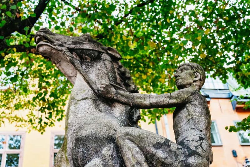 Stockholm: Ghost Walk and Historical Tour - Murders, plagues, and public executions
