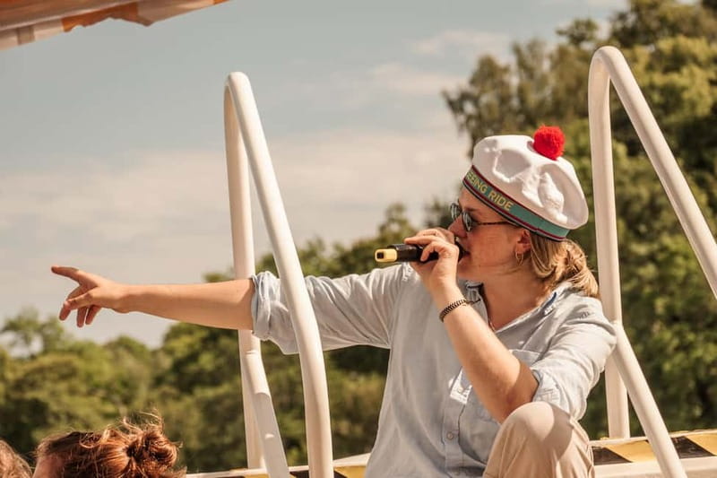 Stockholm: Guided City Sightseeing Open Electric Boat Tour - Key points to know before booking