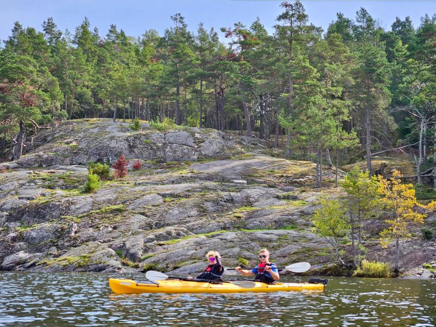 Stockholm: Guided Kayak Tour to Drottningholm Royal Palace - Who should book this experience