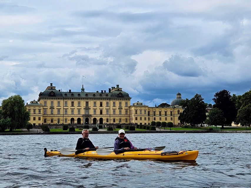 Stockholm: Guided Kayak Tour to Drottningholm Royal Palace - Getting comfortable on Lake Mälaren