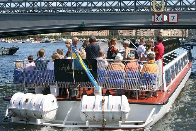 Stockholm Hop-On Hop-Off Sightseeing Cruise - Stop 5: Allmänna gränd