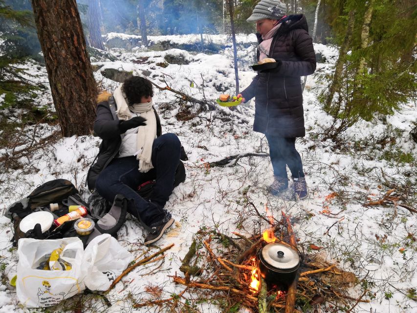 Stockholm: Nature Hike with Campfire Lunch - Campfire lunch around noon