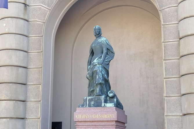 Stockholm Old Town and the Vasa Museum, a Small Group Walking Tour. - What the guides add to the walk
