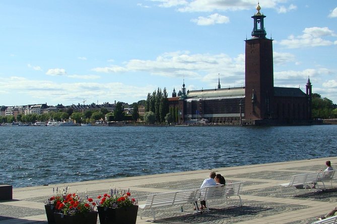 Stockholm Old Town and the Viking Museum, a Small Group Walking Tour - Why this route works so well