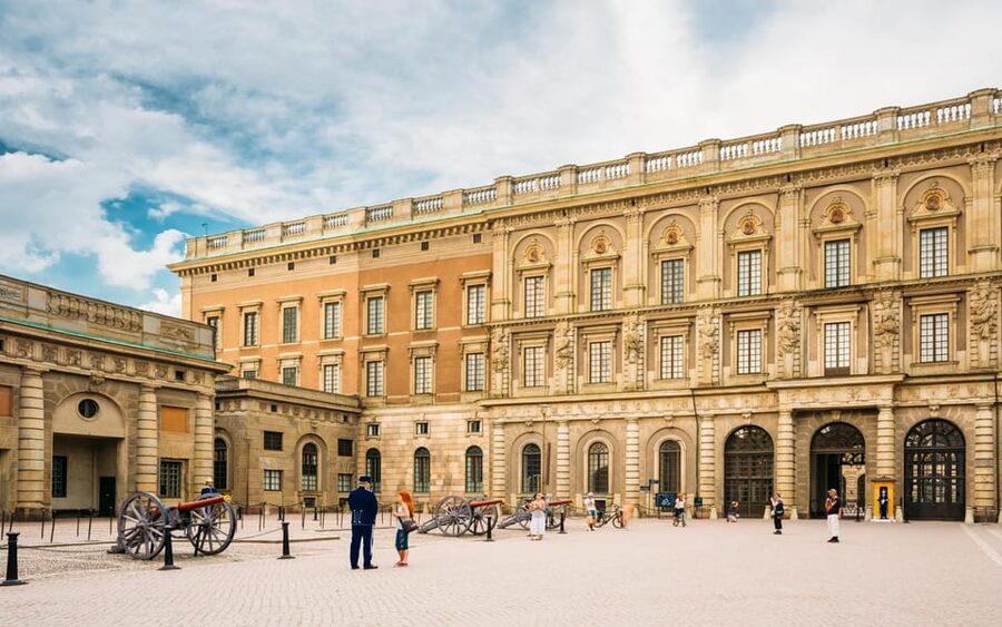 Stockholm: Old Town Highlights Private Walking Tour - Stortorget, Stockholm’s oldest public square