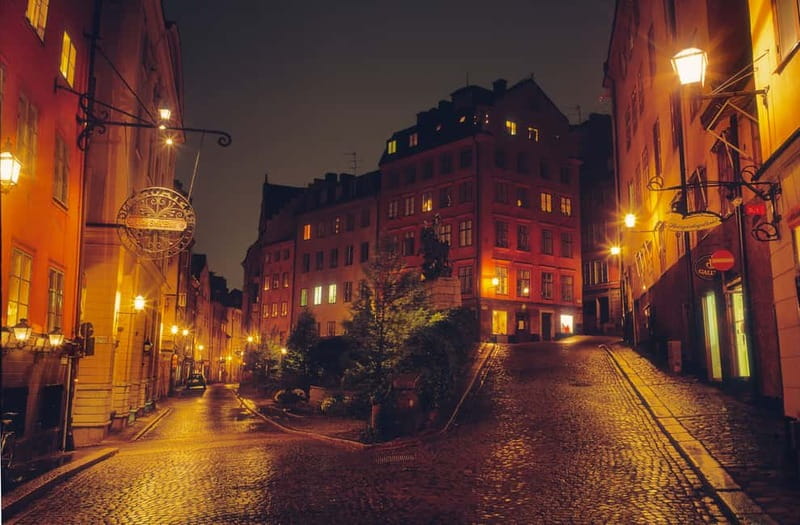 Stockholm: Old Town Historical Walking Tour - St. George, the dragon, and Stockholm’s medieval birth
