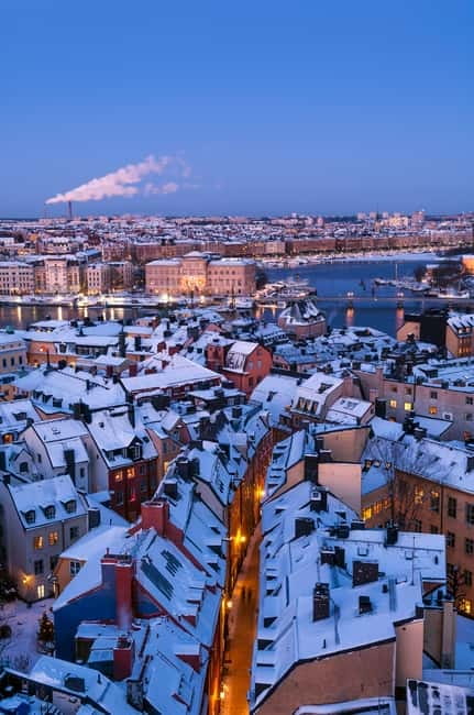 Stockholm: Old Town Historical Walking Tour - The Royal Palace and Sweden’s monarchy