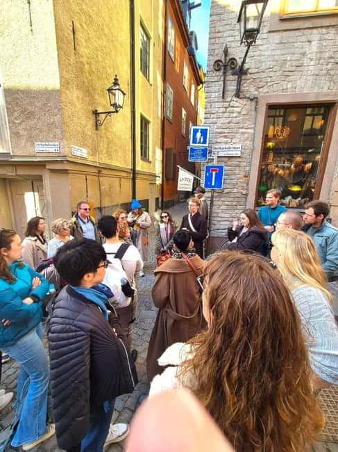 Stockholm: Old Town Walking Tour with Local Guide - Why this short walk works well in Stockholm