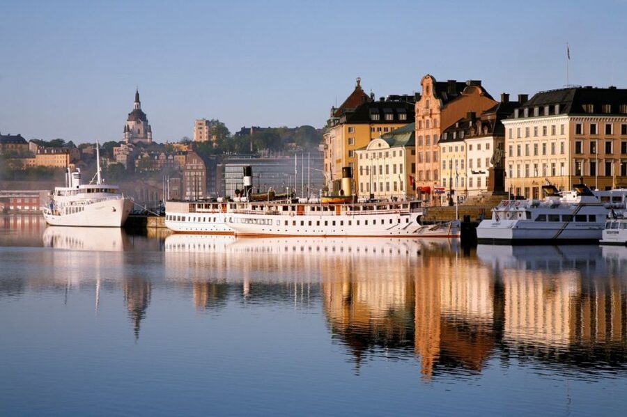 Stockholm: Self Guided GPS Bike Tour - Beating Heart of Stockholm: the easiest classic introduction