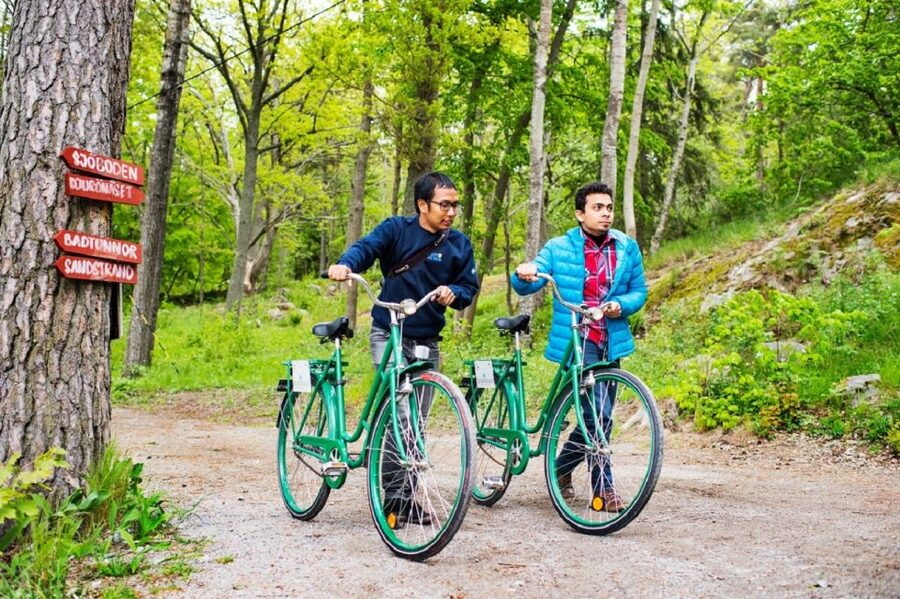Stockholm: Self Guided GPS Bike Tour - Green Havens of the Capital: parks and urban nature