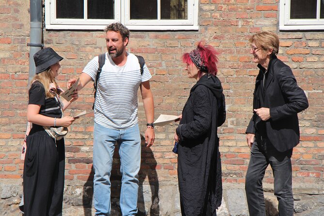 Stockholm Self-Guided Murder Mystery Tour by the Royal Palace - Following the Old Town route for about 90 minutes