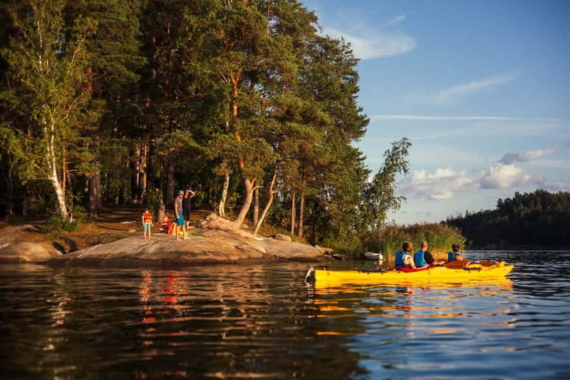 Stockholm: Sunset Archipelago Kayaking & Toast on the Water - Guides who shape the experience