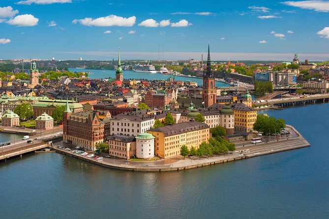 Stockholm Syndrome Private Walking Tour - Parliament, the palace, and Stockholm’s civic heart