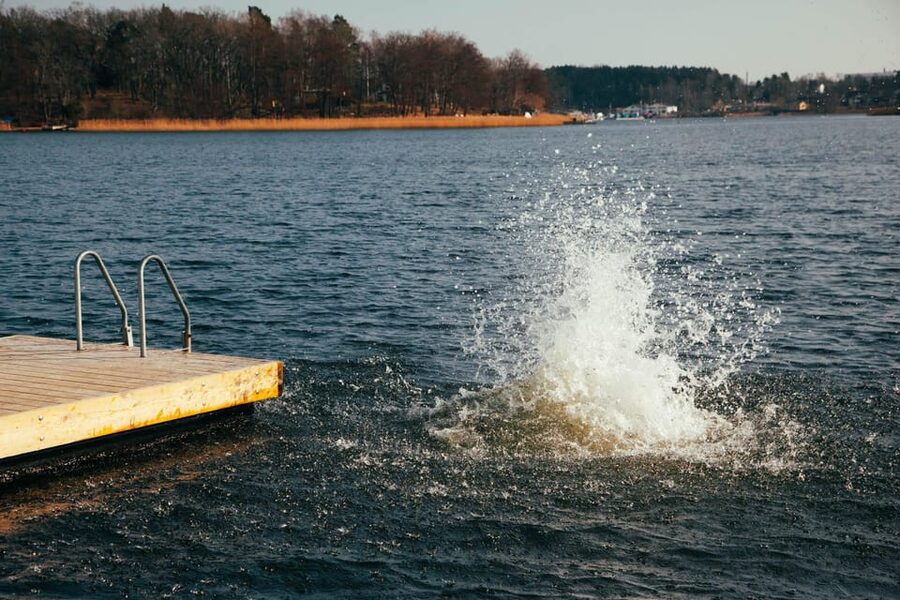 Stockholm: Traditional Sauna & Polar Plunge in Baltic Sea - Getting from central Stockholm to Vaxholm