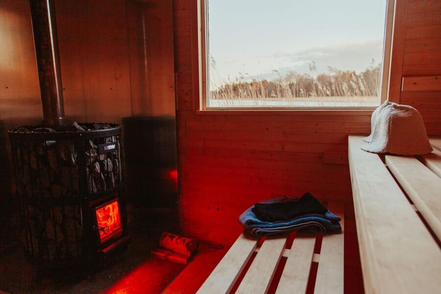 Stockholm: Traditional Sauna & Polar Plunge in Baltic Sea - What to bring and what you will not find there