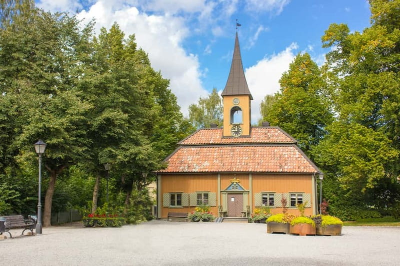 Stockholm Viking History Full Day Tour to Sigtuna + Uppsala - Old Uppsala and the royal mounds