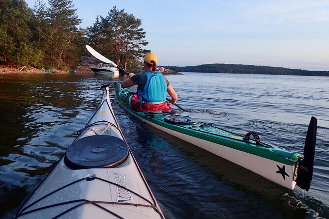 Sunset kayak tour with fika on Stockholms lakeside - What the five-hour route feels like