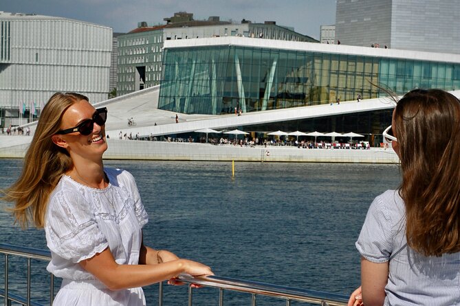 Sustainable Cruise in Oslofjord with audioguiding - Leaving Langkaia and seeing Oslo from the bay