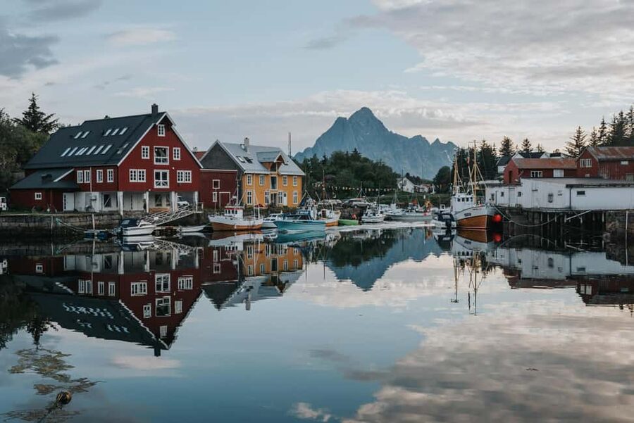Svolvær: Lofoten Scenic Sightseeing Tour: Half day tour - Gimsøya brings open Arctic views