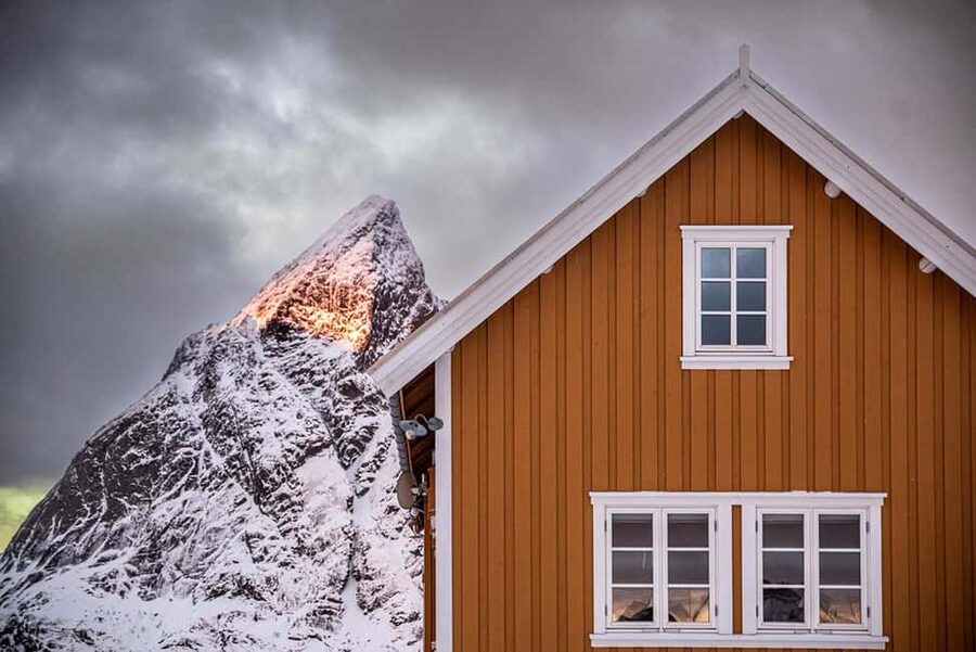 Svolvær: Reine, Hamnøy, Sakrisøy Photo Tour - What the $137 price buys you