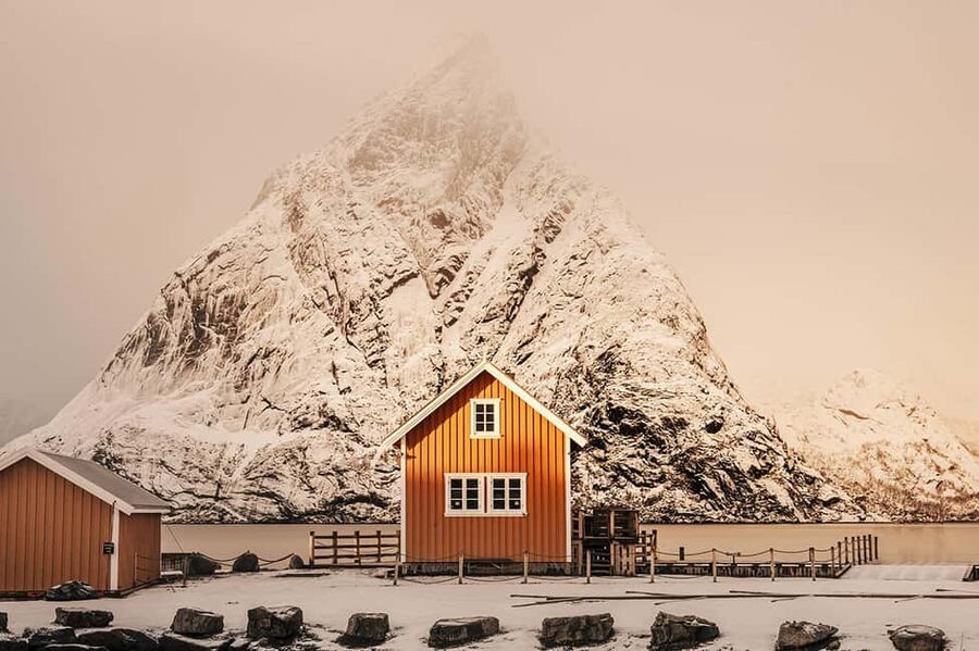 Svolvær: Reine, Hamnøy, Sakrisøy Photo Tour - Ramberg Beach changes the rhythm
