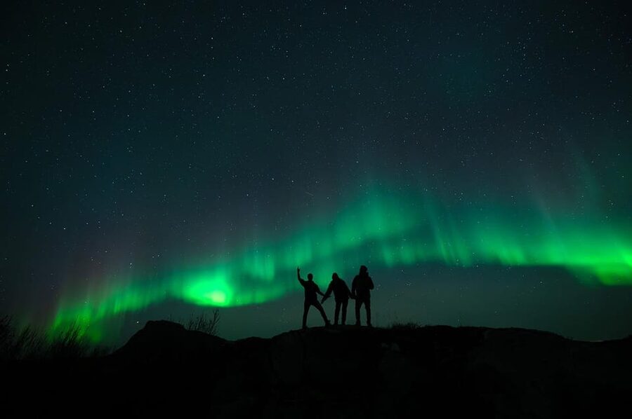 Svolvær: Ultimate Aurora Hunt - Four hours chasing clear skies from Svolvær