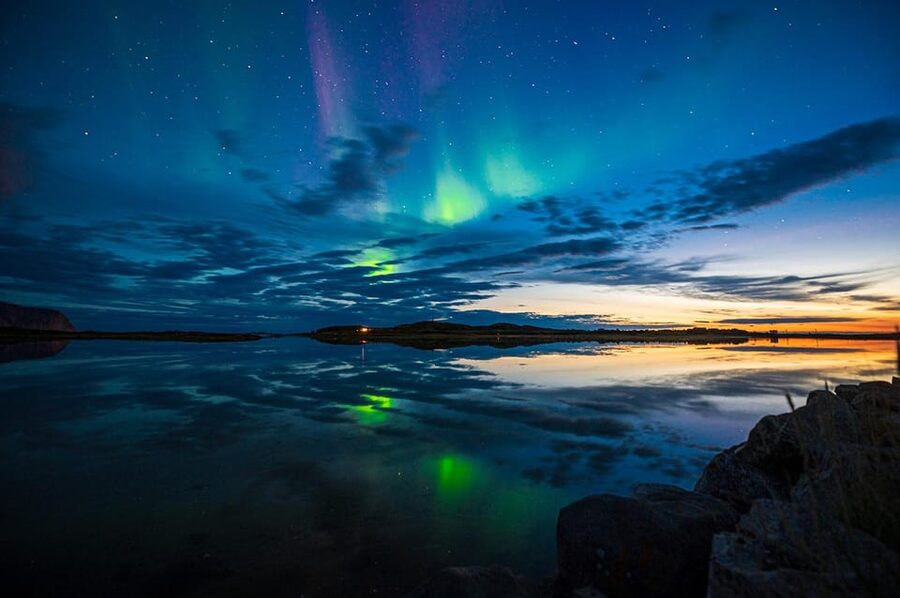 Svolvær: Ultimate Aurora Hunt - Hot drinks and the reality of Arctic waiting