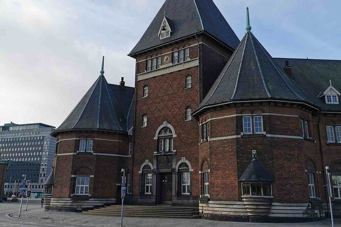 The Ancient Viking Stronghold of Aros: A Self-Guided Audio Tour in Aarhus - How the VoiceMap format works in practice