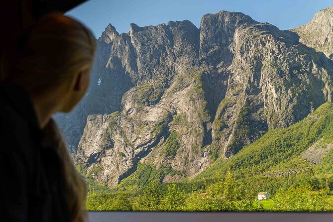 The Golden Train on Rauma Railway in Romsdalen - Views, commentary, and comfort