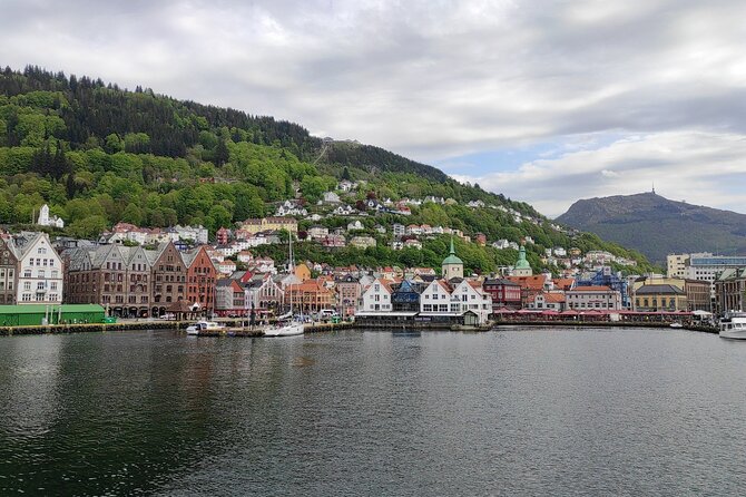 The influence of Bergen in Norway's development, city tour - Torgallmenningen puts the city in one frame
