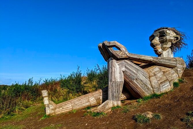 The Six Forgotten Giants Trolls Hunt with Minibus - The Bridge Sculpture in Ishøj