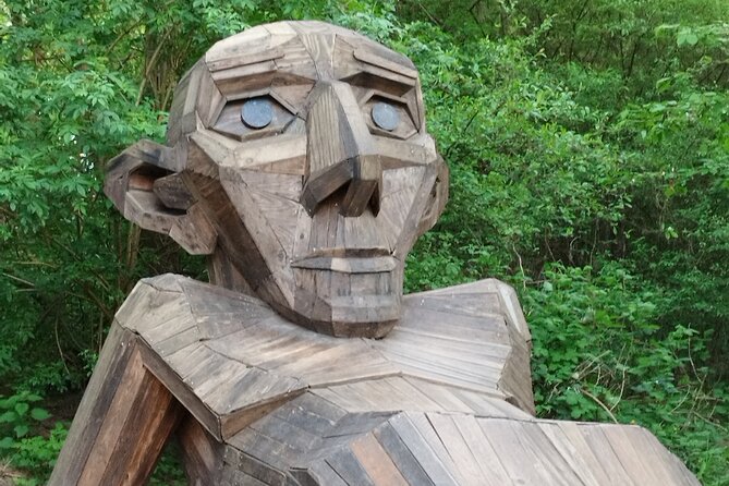 The Six Forgotten Giants Trolls Hunt with Minibus - Little Tilde at Vallensbæk Mose