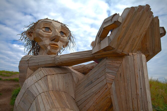 The Six Forgotten Giants Trolls Hunt with Minibus - Teddy Friendly by the Water