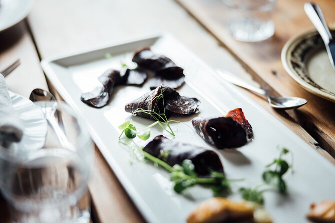 The Tromsø Food Walk, Taste your way through local history - The guide can shape the experience