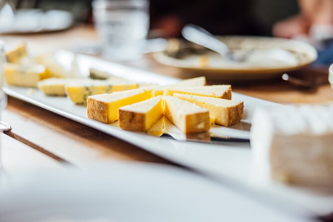 The Tromsø Food Walk, Taste your way through local history - Group size, timing, and practical comfort