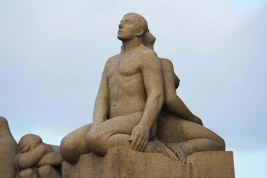 The Vigeland Park in Oslo: Insta-Perfect Walk with a Local - Making sense of Gustav Vigeland’s work